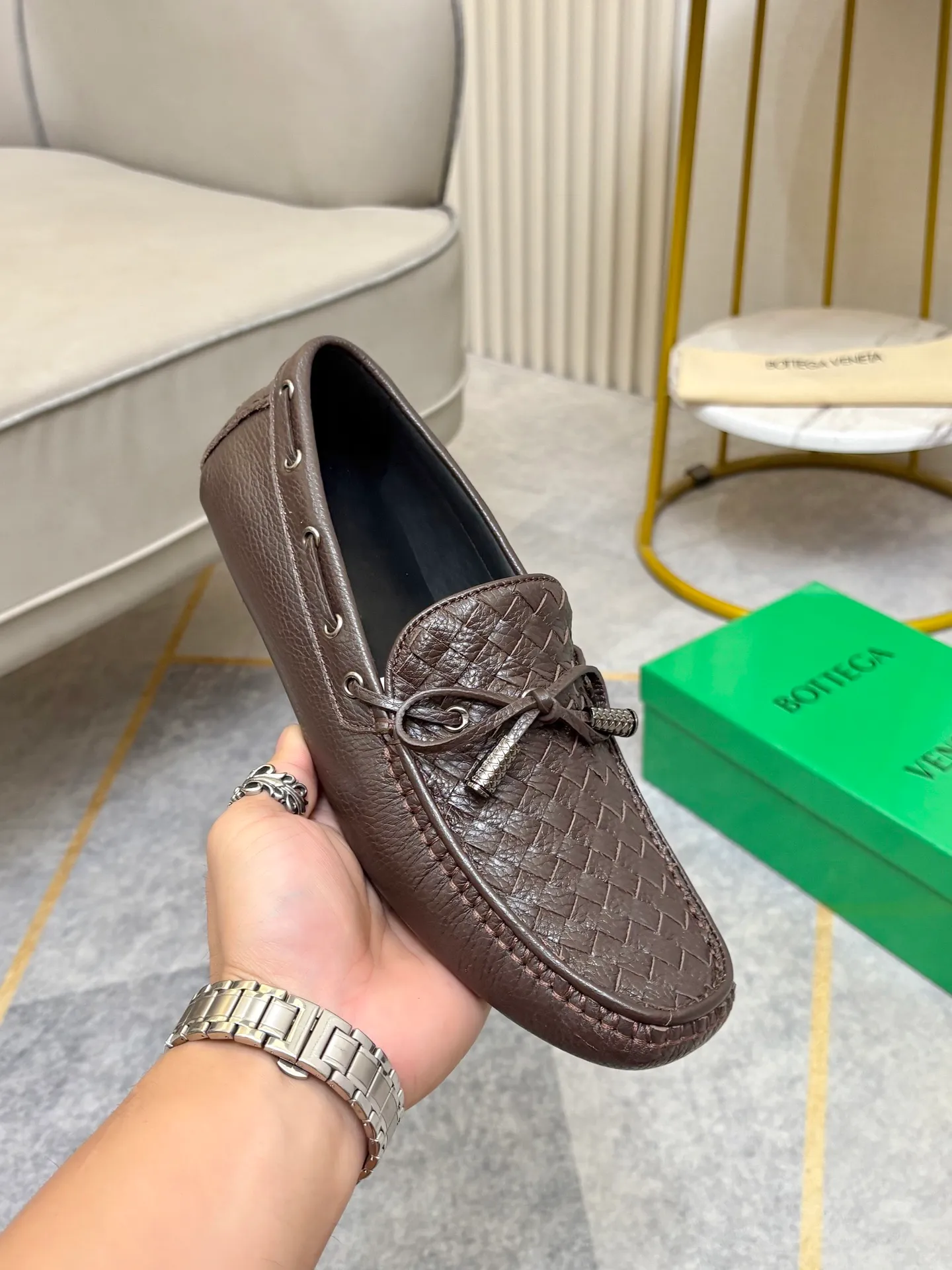 P420💰 (Niu Li + Niu Pad) [BV] The latest hot style‼ ️Casual men's shoes, uppers imported first-layer cowhide ➕Full imported cowhide lining✔️Exquisite workmanship, excellent foot feel, special rubber soles✔️, cool and fashionable, the latest fashion, fashionable outsole, hurry up.  Code number: 38-44 (can be customized to 37.45, non-refundable)